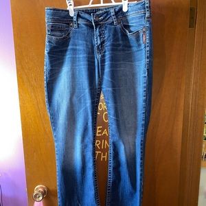 Silver Jeans - Suki 17” - Size 33
